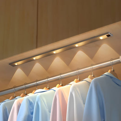 MotionGlow | Smart LED fixture with motion sensor